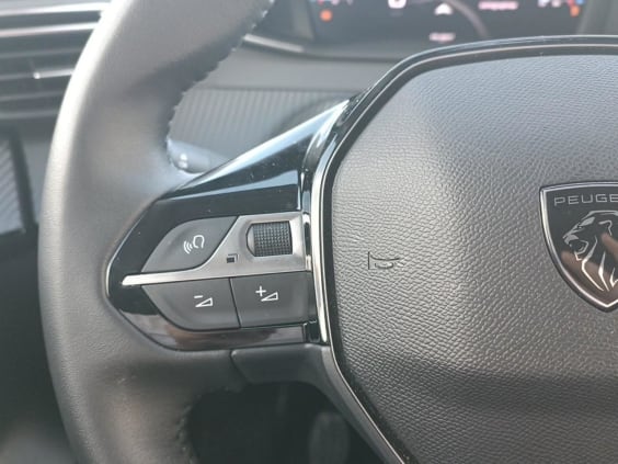 Peugeot 208 1.2 100 allure gris artense