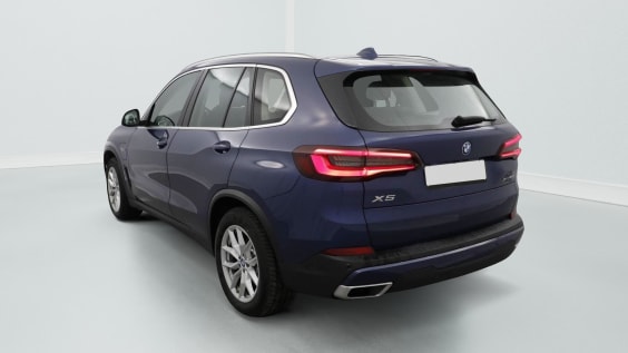 BMW X5 G05 X5 XDRIVE45E 394 CH BVA8 LOUNGE Phytonicblau