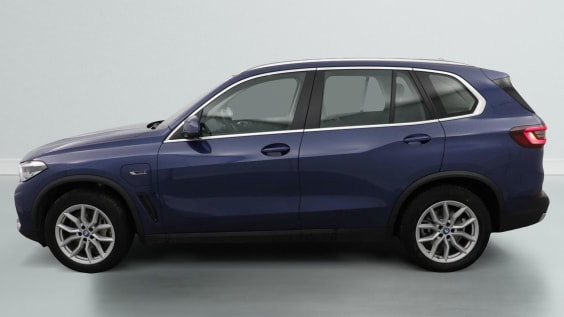 BMW X5 G05 X5 XDRIVE45E 394 CH BVA8 LOUNGE Phytonicblau