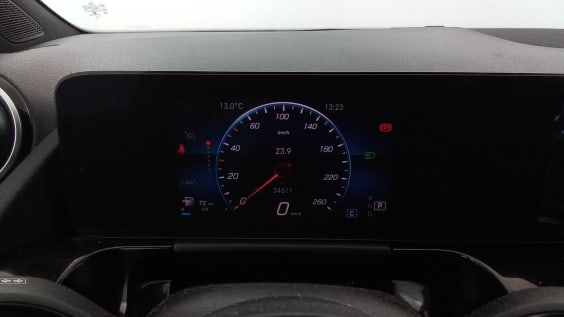 Mercedes-Benz CLASSE B Classe B 180 7G-DCT Style Line Noir Cosmos