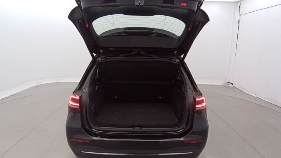 Mercedes-Benz CLASSE B Classe B 180 7G-DCT Style Line Noir Cosmos