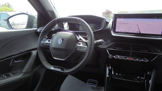 Peugeot 2008 Hybrid 145 e-DCS6 GT Blanc Okénite
