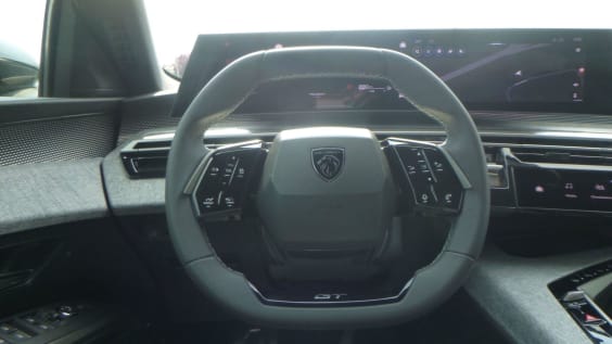 Peugeot 3008 Hybrid 145 e-DCS6 GT Noir Perla Nera