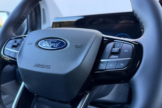 Ford Transit Custom CABINE APPROFONDIE 320 L2H1 2.0 ECOBLUE 170 LIMITED BVA8 6PL Gris Magnetic