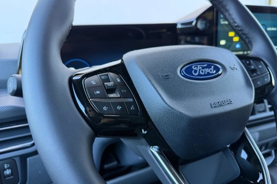 Ford Transit Custom CABINE APPROFONDIE 320 L2H1 2.0 ECOBLUE 170 LIMITED BVA8 6PL Gris Magnetic