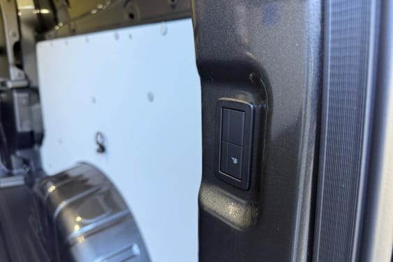 Ford Transit Custom CABINE APPROFONDIE 320 L2H1 2.0 ECOBLUE 170 LIMITED BVA8 6PL Gris Magnetic