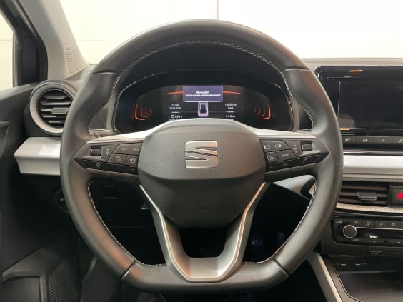 Seat Arona 1.0 TSI 85 KW (115 CV) DSG Start/Stop COPA Gris clair