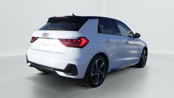 Audi A1 Sportback A1 Sportback 30 TFSI 116 ch S tronic 7 S Line Blanc Glacier