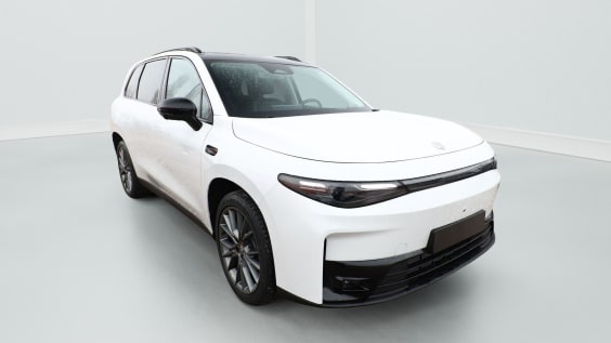 Leapmotor C10 REEV 215 DESIGN Blanc