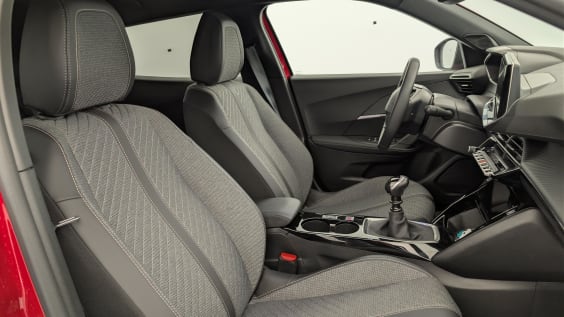Peugeot 2008 100 S&S BVM6 Allure Rouge Elixir