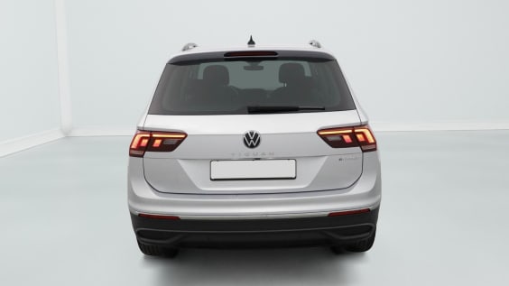 Volkswagen Tiguan Tiguan 1.4 eHybrid 245ch DSG6 Life Reflet d'Argent