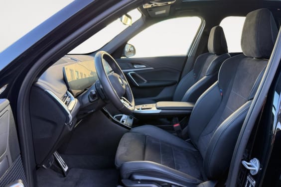 BMW X1 (U11) SDRIVE 20D 163 M SPORT DKG7 Saphirschwarz