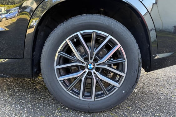 BMW X1 (U11) SDRIVE 20D 163 M SPORT DKG7 Saphirschwarz