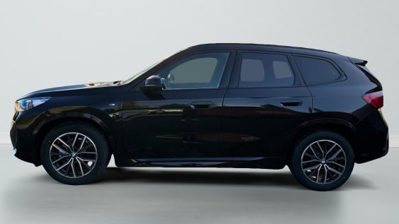 BMW X1 (U11) SDRIVE 20D 163 M SPORT DKG7 Saphirschwarz