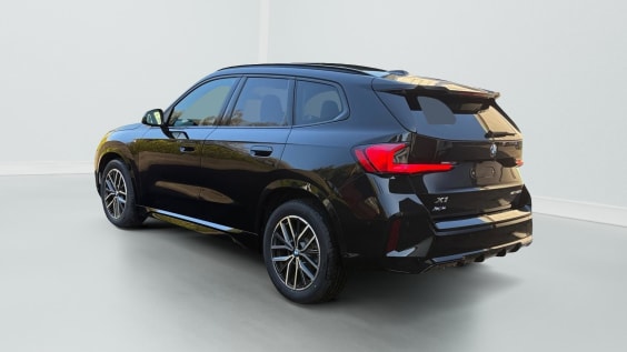 BMW X1 (U11) SDRIVE 20D 163 M SPORT DKG7 Saphirschwarz