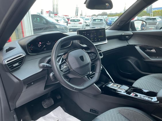 Peugeot 2008 Hybrid 136 e-DCS6 Allure - 5P Gris Sellenium Metallisee
