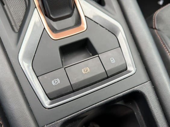 Cupra Formentor FORMENTOR 1.5 eTSI 150CH DSG7 Blanc Neige Metal