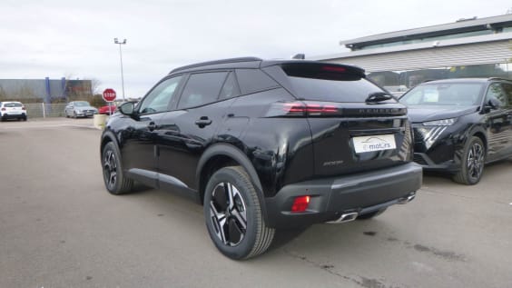 Peugeot 2008 Hybrid 145 e-DCS6 GT Noir Perla Nera