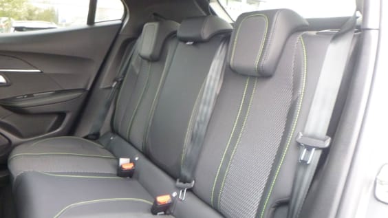 Peugeot 2008 Hybrid 145 e-DCS6 GT Gris Selenium