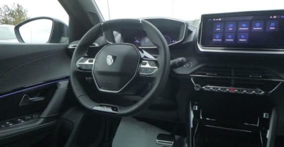 Peugeot 2008 Hybrid 145 ch e-DCS6 GT Gris Selenium