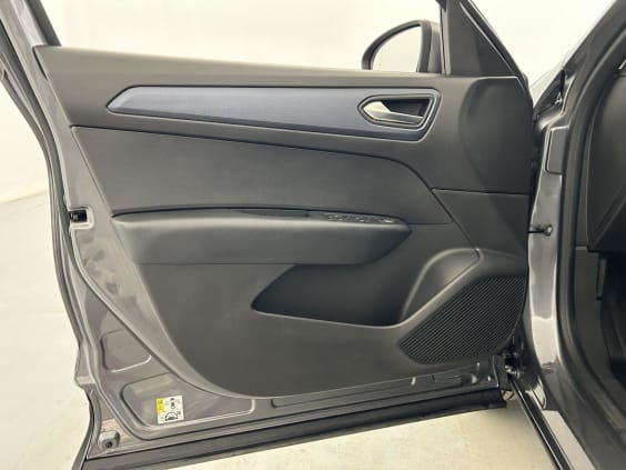 Renault Arkana mild hybrid 140 EDC FAP - 22 Evolution Gris