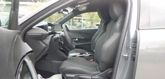 Peugeot 2008 Hybrid 145 e-DCS6 GT Gris Selenium