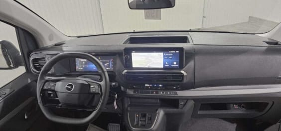 Opel Zafira Zafira Taille M BlueHDI 180 ch S&S EAT8 Business Noir Perla