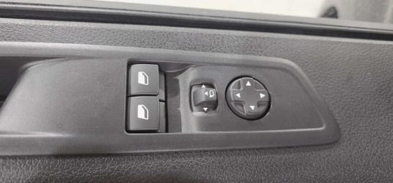 Opel Zafira Zafira Taille M BlueHDI 180 ch S&S EAT8 Business Noir Perla