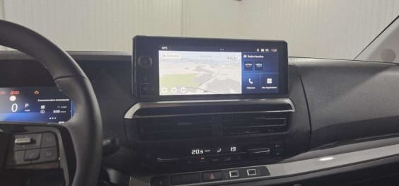 Opel Zafira Zafira Taille M BlueHDI 180 ch S&S EAT8 Business Noir Perla