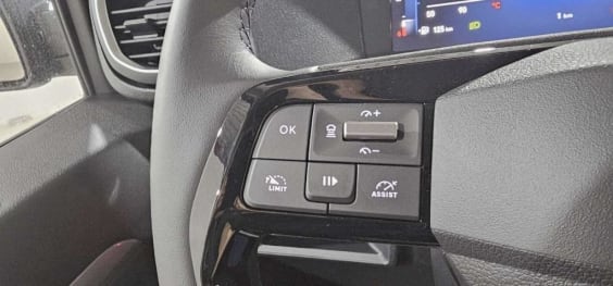 Opel Zafira Zafira Taille M BlueHDI 180 ch S&S EAT8 Business Noir Perla