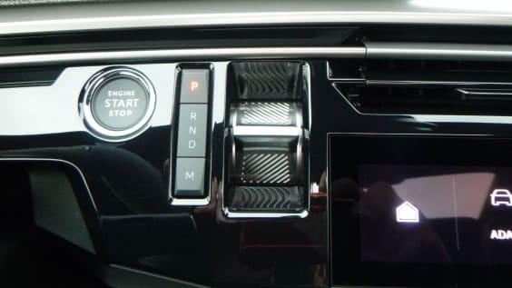 Peugeot 3008 Hybrid 145 e-DCS6 GT Bleu Ingaro