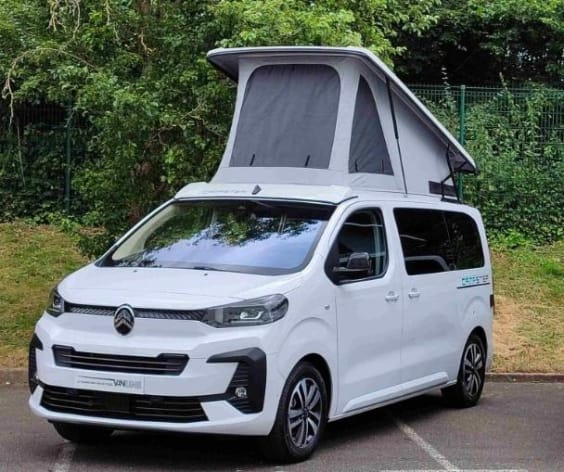 Pössl VANSTER CITROEN SPACETOURER 2.0 L BLUEHDI 145 CV - BVM6 Blanc