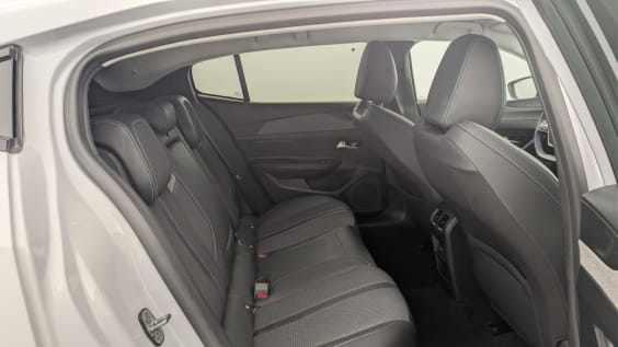 Peugeot 408 Hybrid 136 e-DCS6 Allure Blanc Okenite