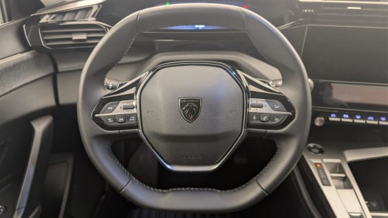 Peugeot 408 Hybrid 136 e-DCS6 Allure Blanc Okenite