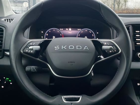 Skoda Karoq 1.5 tsi 150 selection dsg7 Blanc Glacial