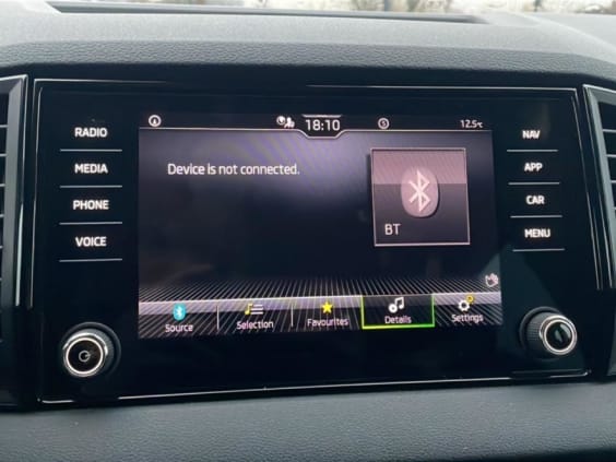 Skoda Karoq 1.5 tsi 150 selection dsg7 Blanc Glacial