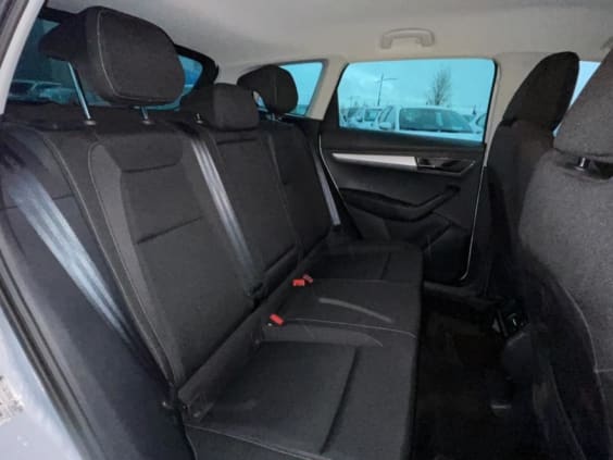 Skoda Karoq 1.5 tsi 150 selection dsg7 Blanc Glacial