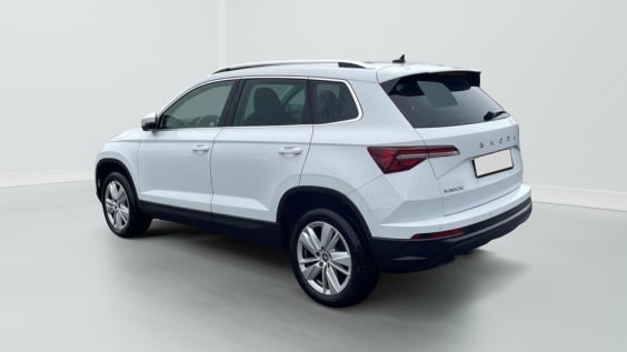 Skoda Karoq 1.5 tsi 150 selection dsg7 Blanc Glacial
