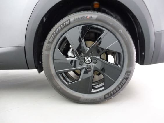 Citroën C5 Aircross 1.2 HYBRIDE 145CH MAX BOITE AUTOMATIQUE Gris Platinium