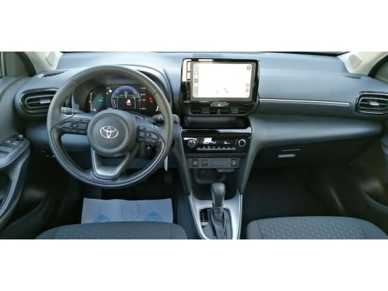 Toyota Yaris Cross Hybrid 116 CVT Dynamic Gris Atlas Métallisé