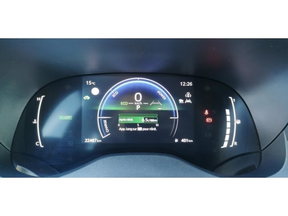Toyota Yaris Cross Hybrid 116 CVT Dynamic Gris Atlas Métallisé