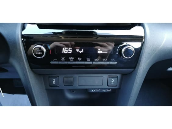 Toyota Yaris Cross Hybrid 116 CVT Dynamic Gris Atlas Métallisé