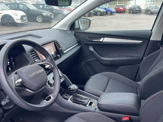 Skoda Karoq 1.5 tsi 150 selection dsg7 Blanc Glacial