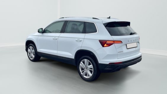 Skoda Karoq 1.5 tsi 150 selection dsg7 Blanc Glacial