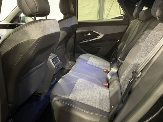 Peugeot 3008 Hybrid 136 e-DCS6 Allure - 5P Noir Perla Nera 