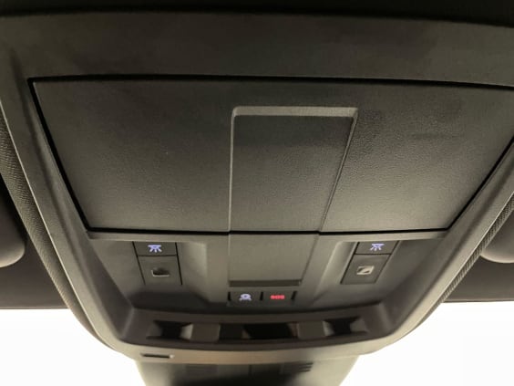 Peugeot 3008 Hybrid 136 e-DCS6 Allure - 5P Noir Perla Nera 