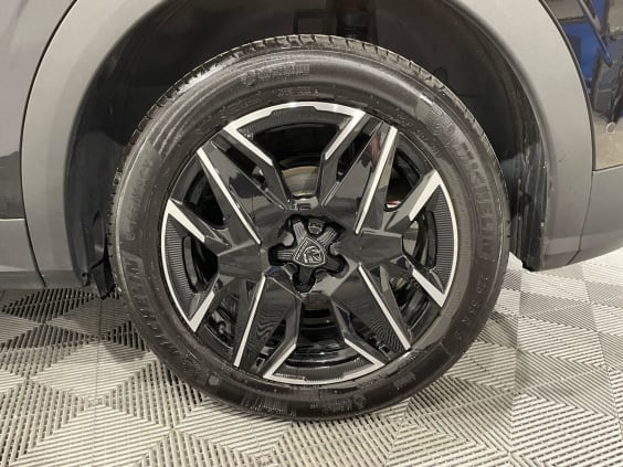 Peugeot 3008 Hybrid 136 e-DCS6 Allure - 5P Noir Perla Nera 