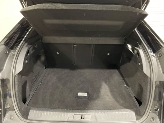 Peugeot 3008 Hybrid 136 e-DCS6 Allure - 5P Noir Perla Nera 