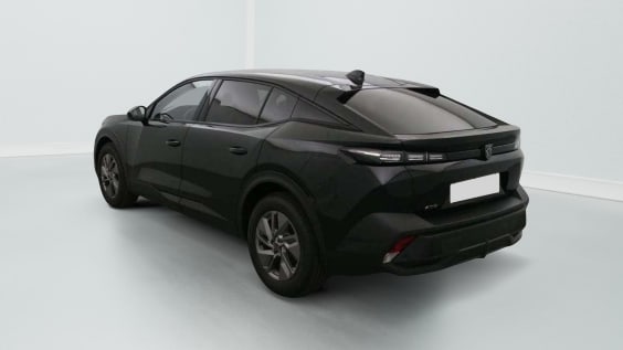 Peugeot 408 Hybrid 145 e-DCS6 Allure Noir Perla