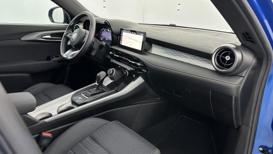 Alfa Romeo Tonale TONALE 1.3 Hybride Rechargeable PHEV 280ch AT6 Ti Bleu Misano